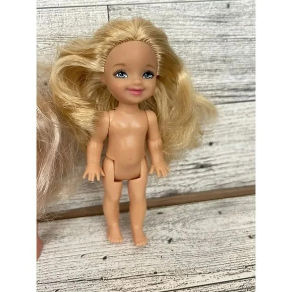 Lot of 2 Kelly Barbie and Friend 1994 Mattel Barbie - Picture 3 of 6